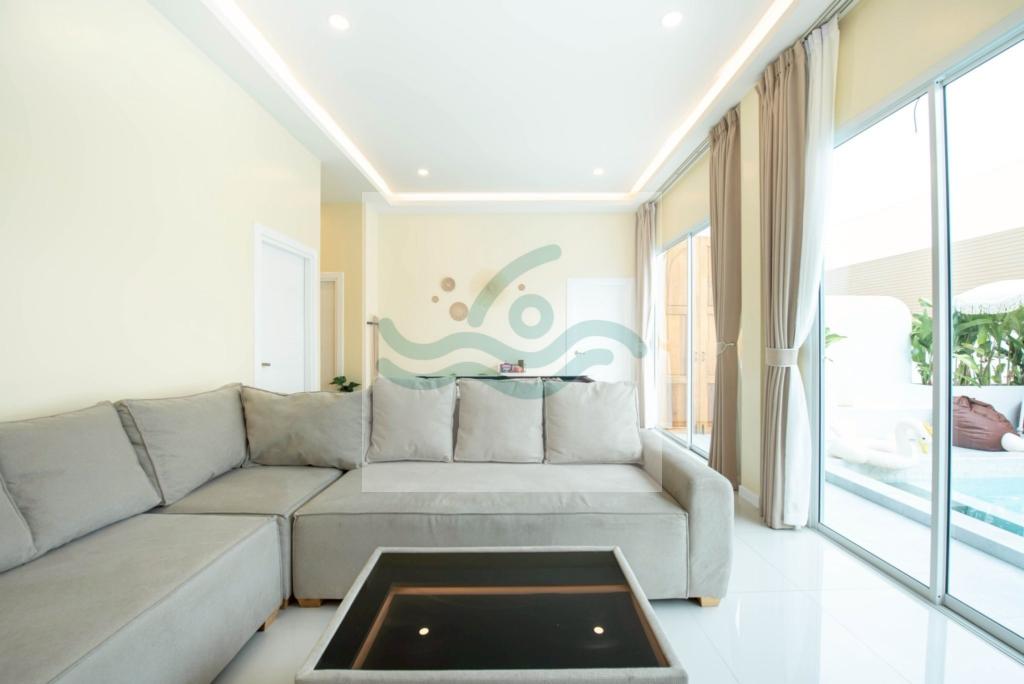 ห้องนั่งเล่น Sea Haus Pool Villa Pattaya พูลวิลล่าสไตล์บาหลี โซนห้วยใหญ่
