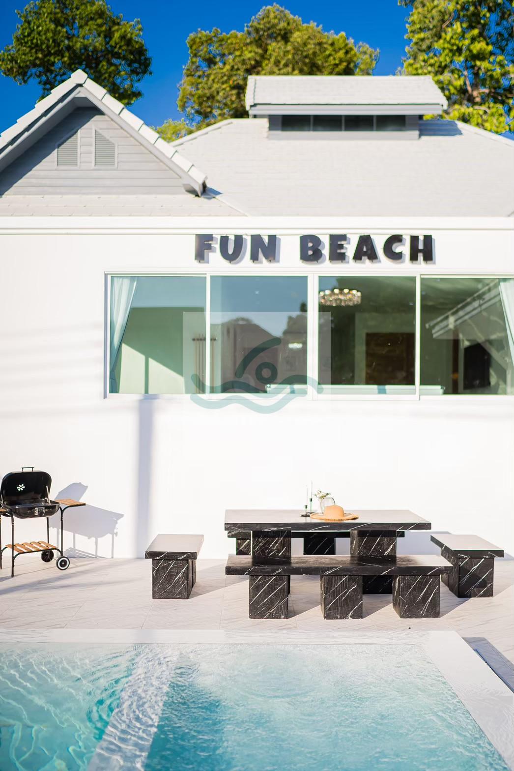 LINE_ALBUM_Fun Beach Photo🏖️ 5นอน 6น้ำ_260122_155