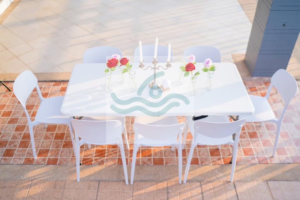 พูลวิลล่าติดหาดบางเสร่ เดินไปชมทะเลสวย น้ำใส ได้ใกล้ๆเพียง 100 เมตร